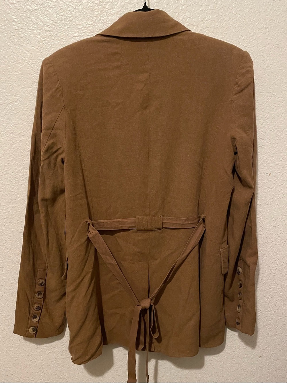 Free People Olivia Linen-Blend Blazer in Sand - Picture 3 of 4